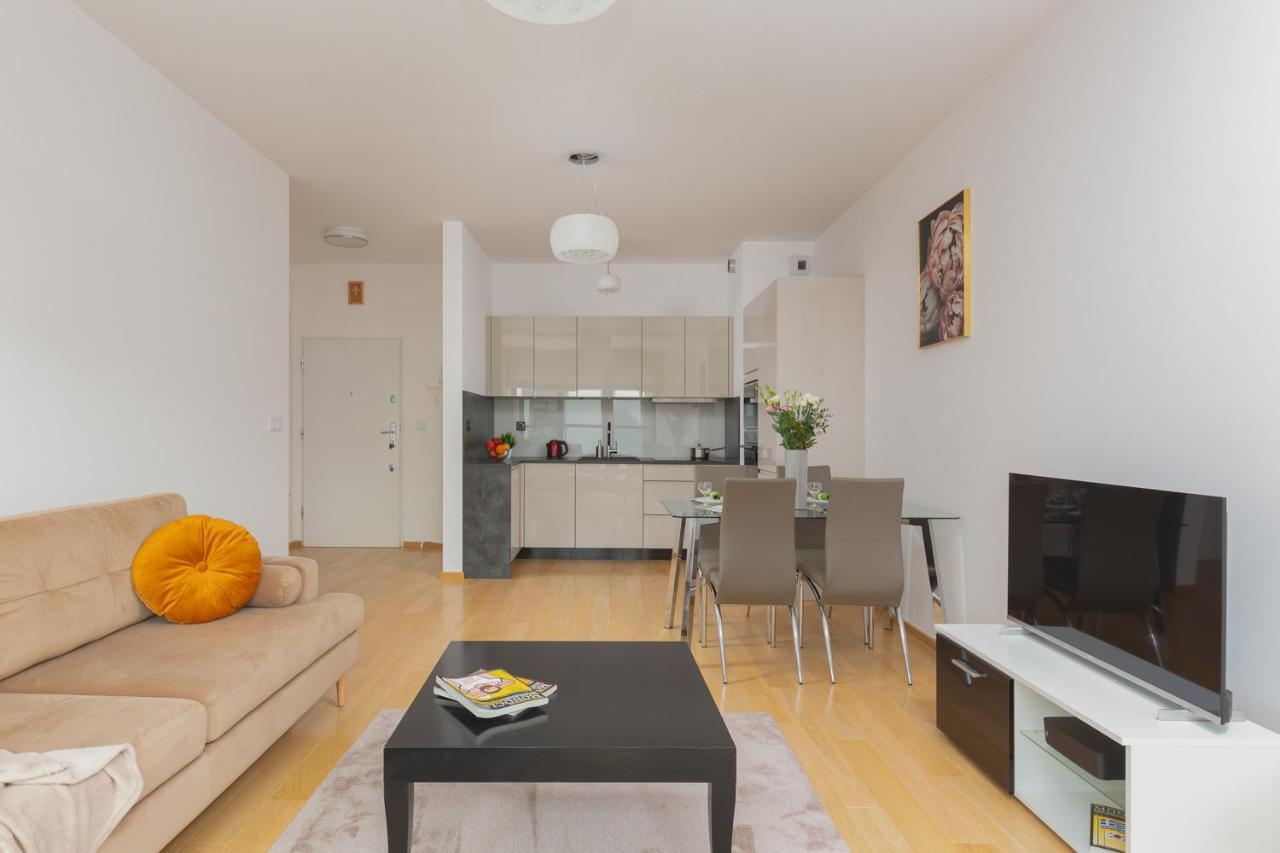 Dzielna Apartment Warsaw Wola By Noclegi Renters Exteriér fotografie